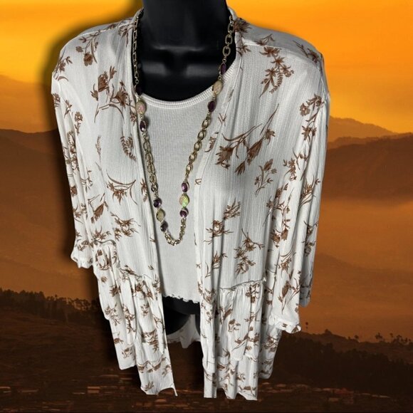 Doe & Rae Women's Floral Tiered FLORAL KIMONO CARDIGAN Size Small - Picture 3 of 14
